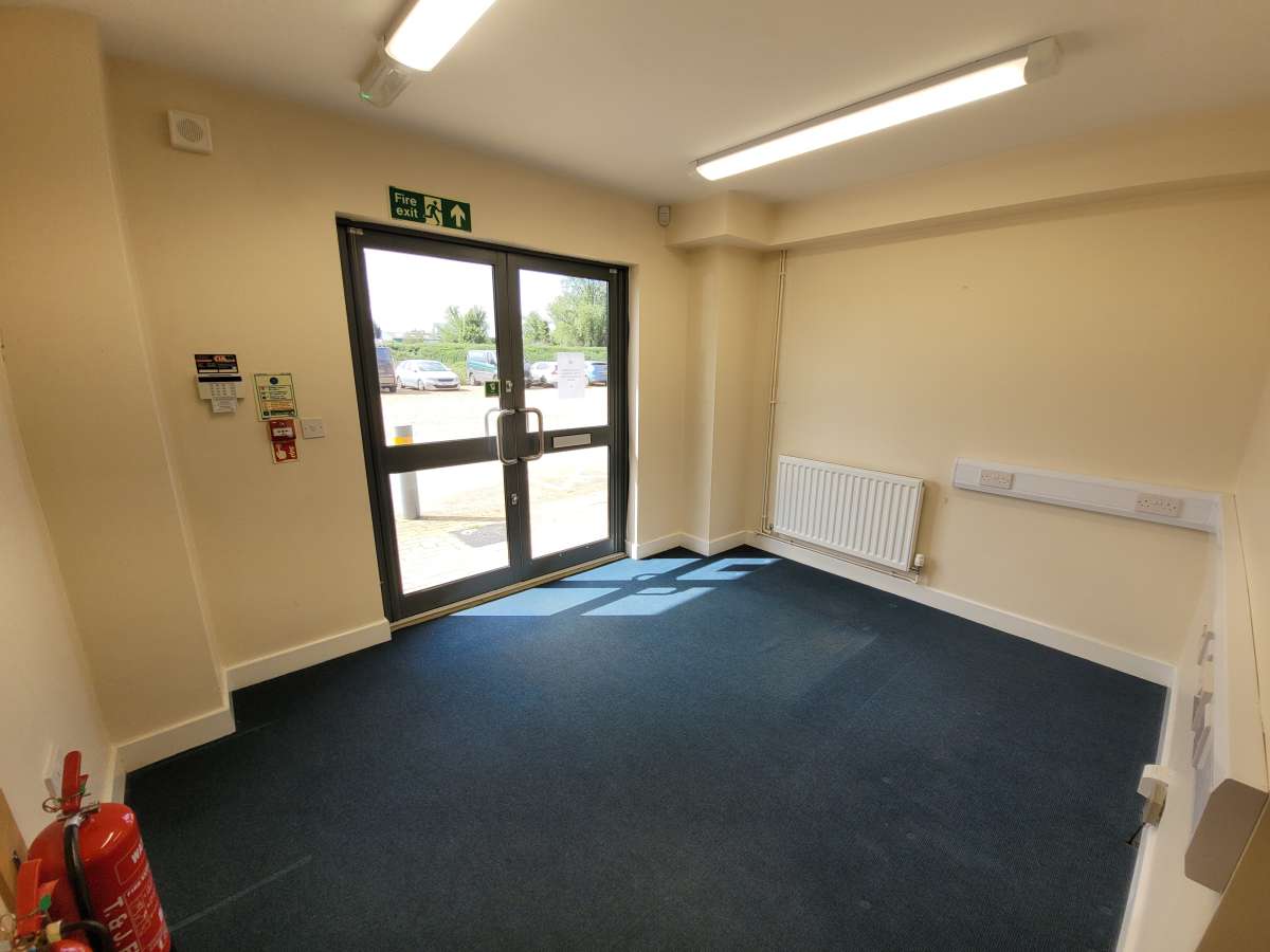 Industrial Unit in Chatteris - photo 4