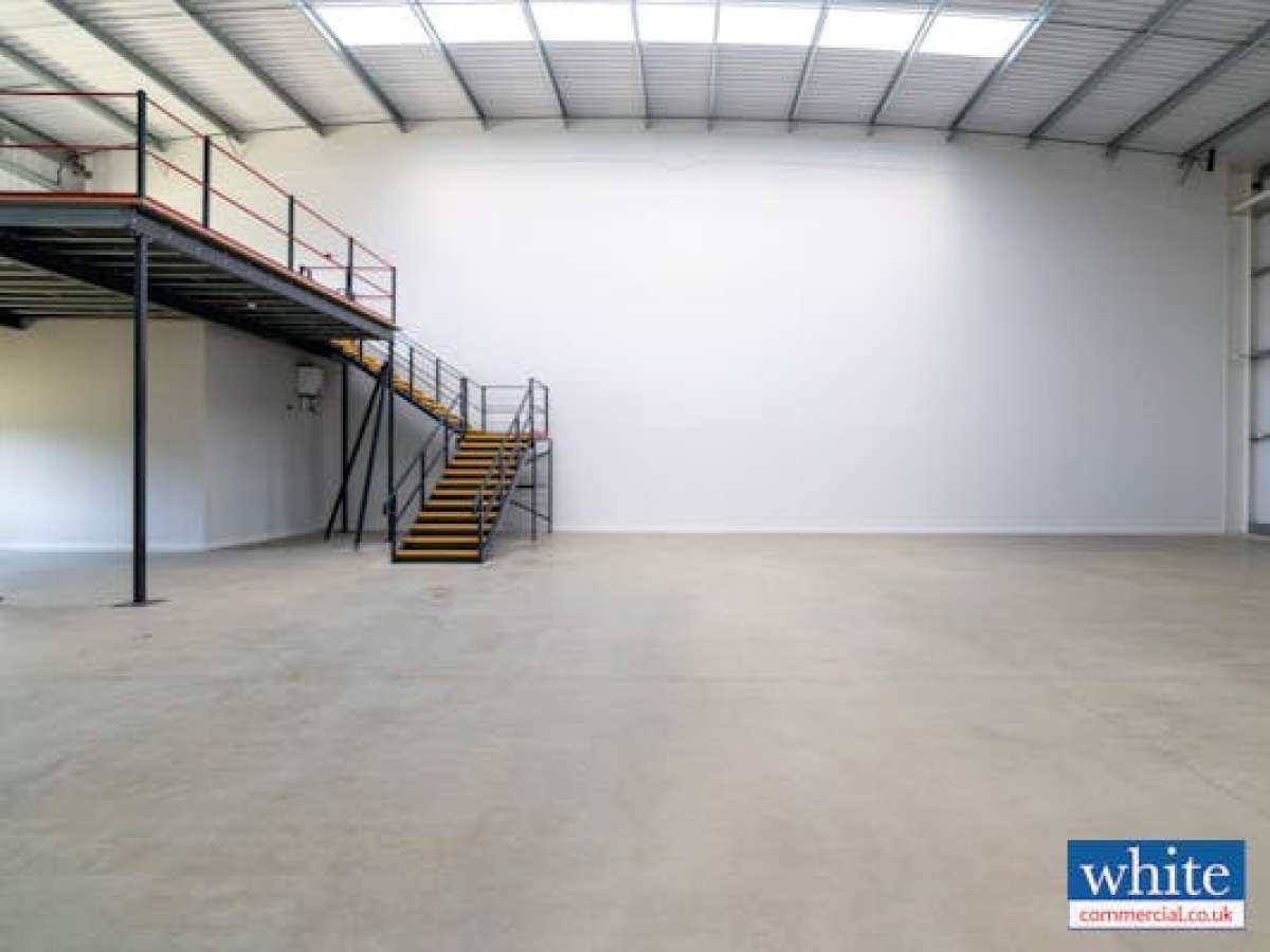 Industrial Unit in Banbury - photo 4