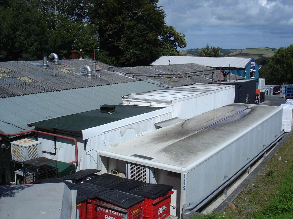 Industrial Unit in Dartmouth - photo 3