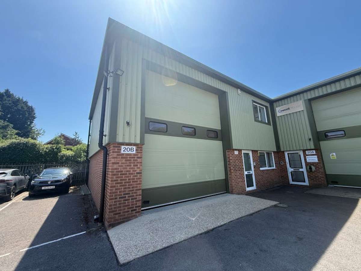 Industrial Unit in Ringwood - photo 4