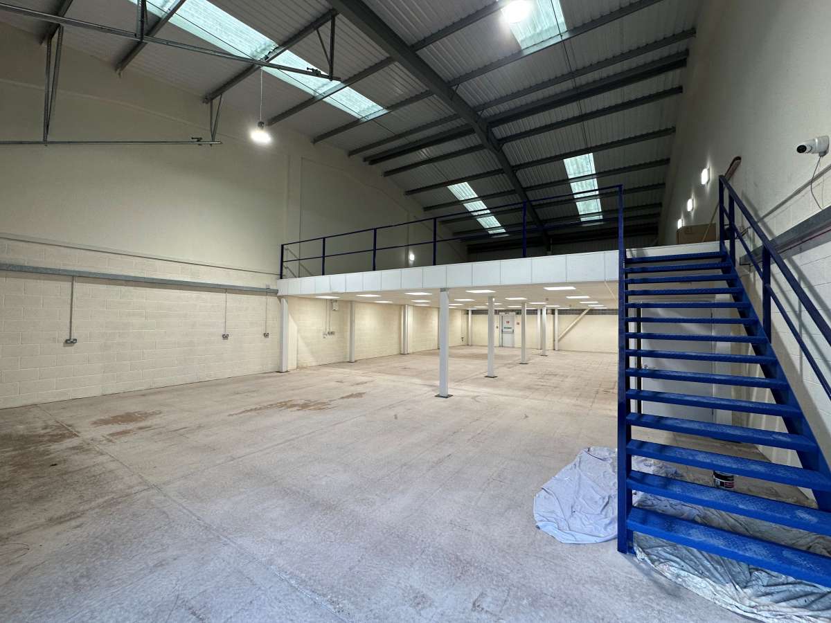 Industrial Unit in Exeter - photo 3