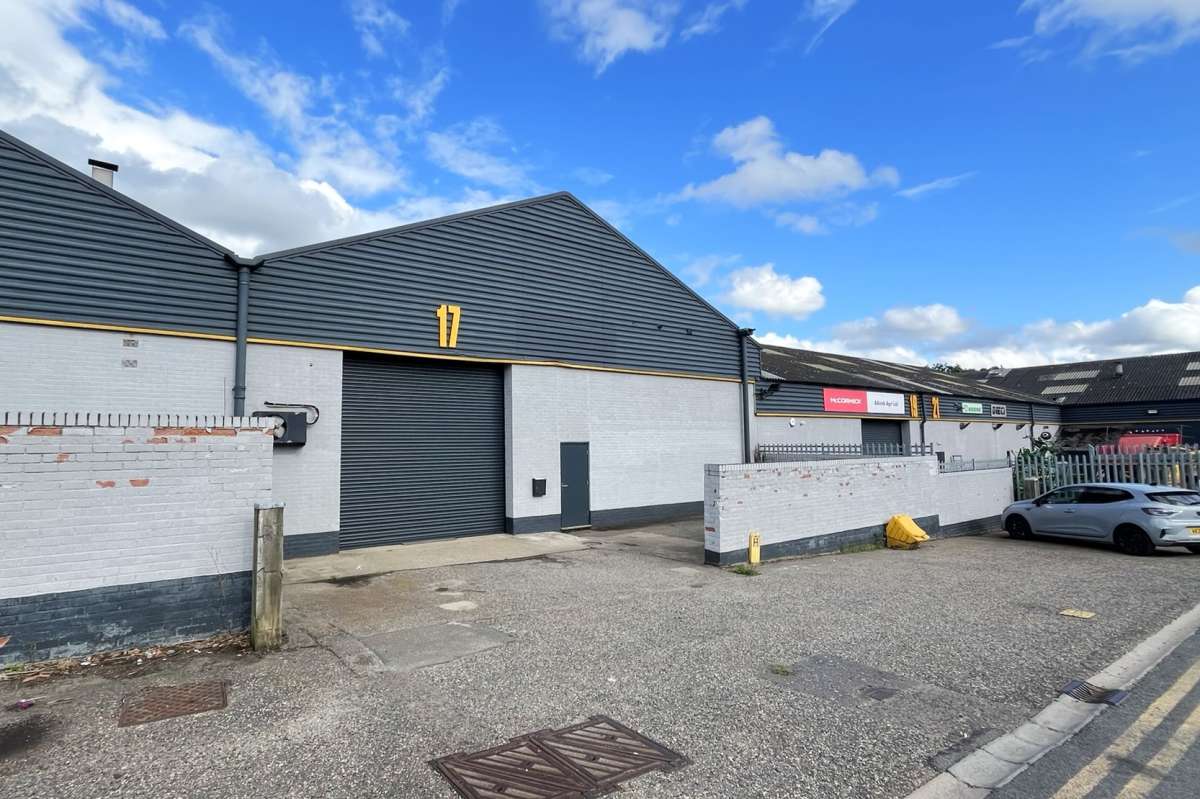Industrial Unit To Let, South Woodham Ferrers