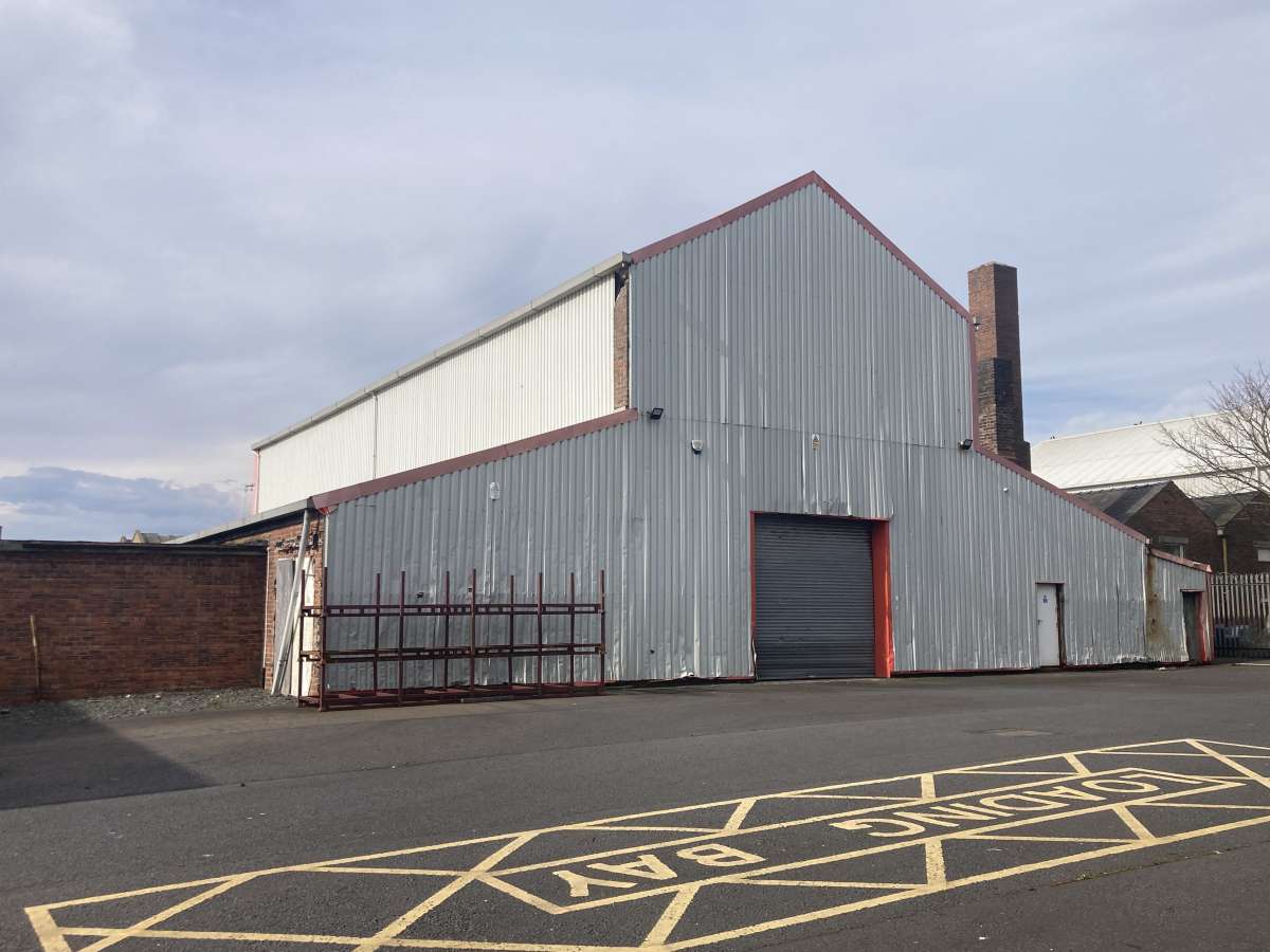 Industrial Unit in Irvine - photo 2