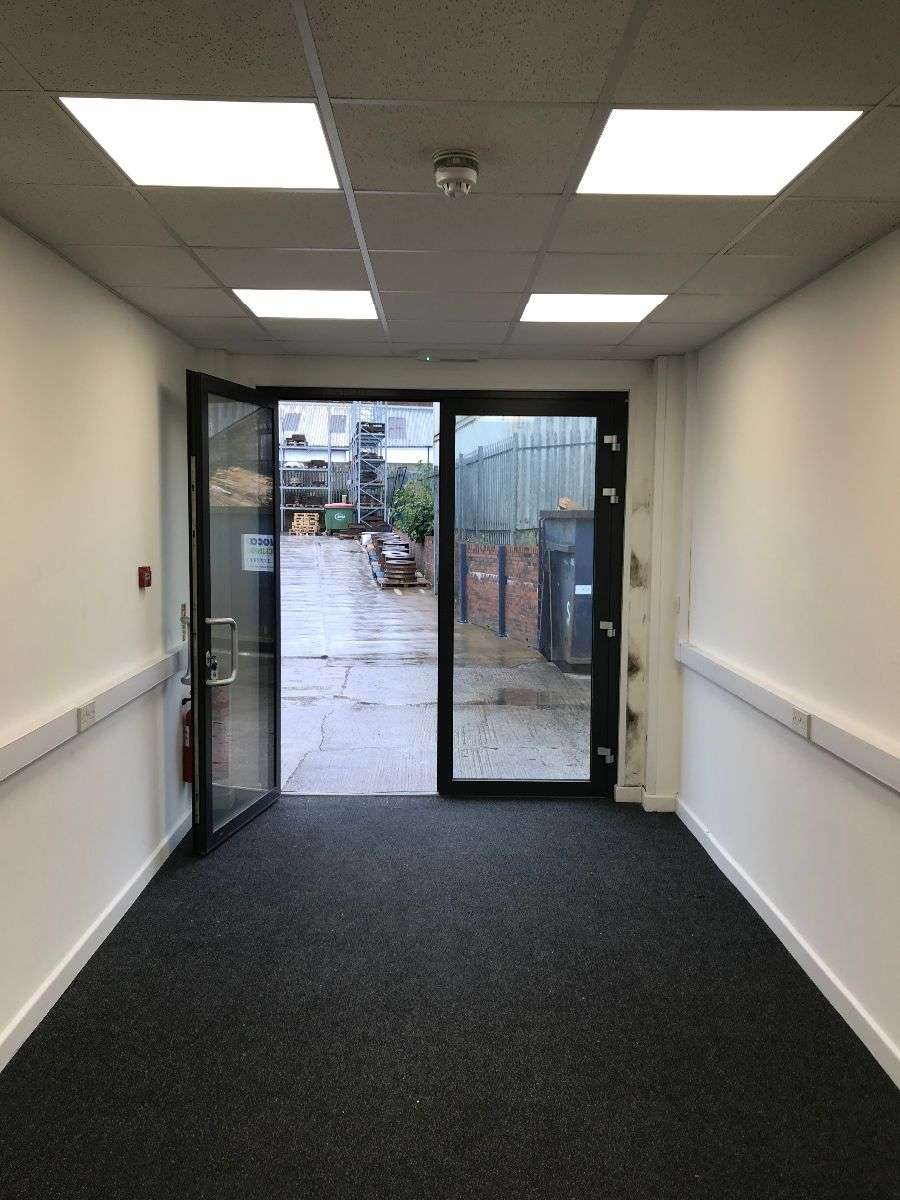 Industrial Unit in Halifax - photo 4