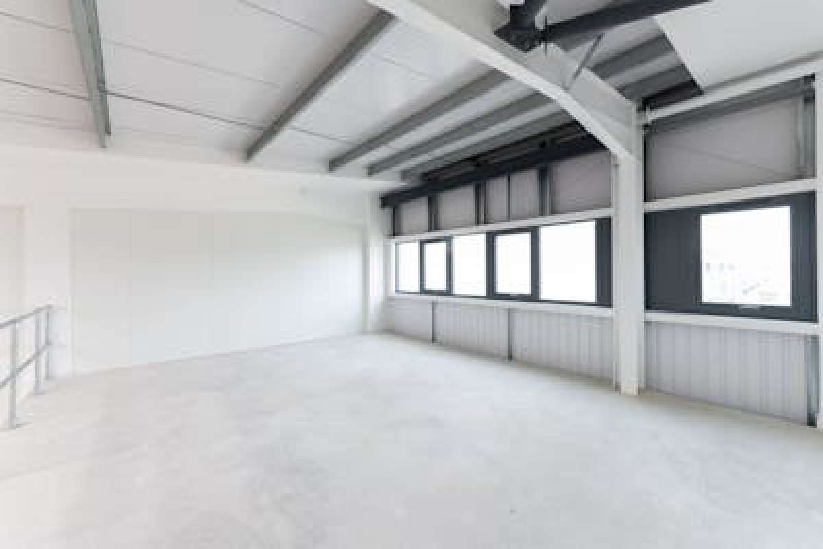 Industrial Unit in Peterborough - photo 4