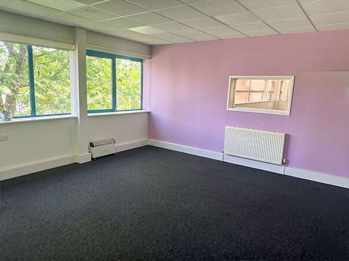 Industrial Unit in Shirley - photo 3