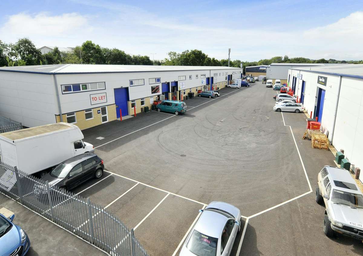 Industrial Unit in Havant - photo 2