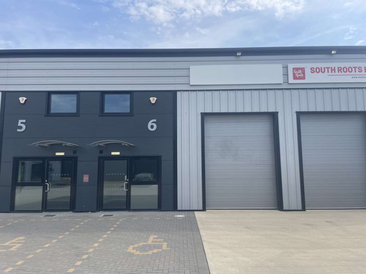 Industrial Unit in Yaxley - photo 2