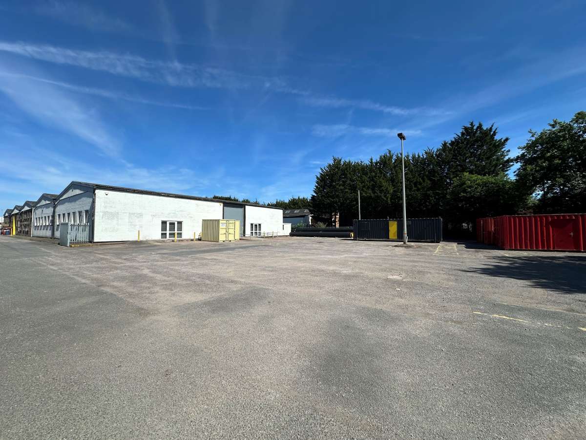 Industrial Unit in Exeter - photo 4