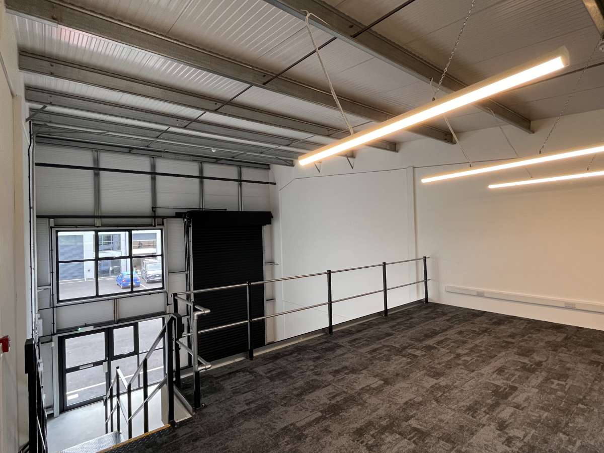 Industrial Unit in Clyst Honiton - photo 4