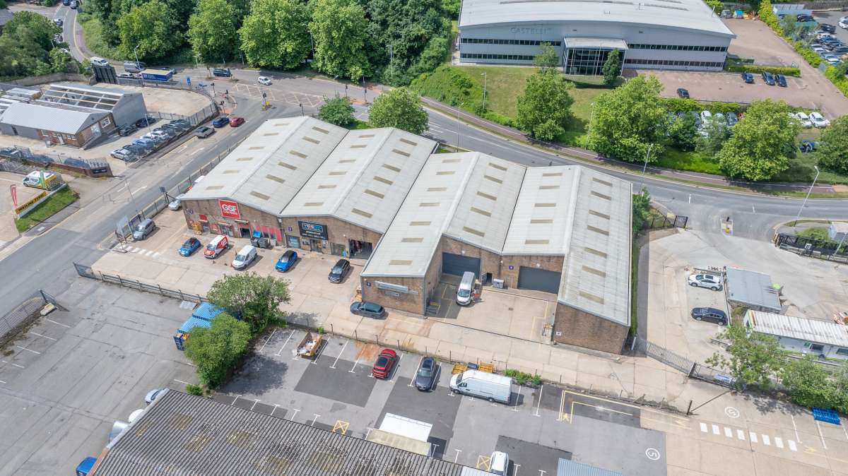 Industrial Unit in Tunbridge Wells - photo 2
