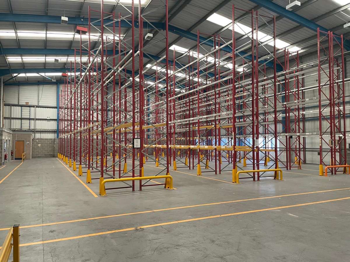 Industrial Unit in White Horse Business Park - photo 3