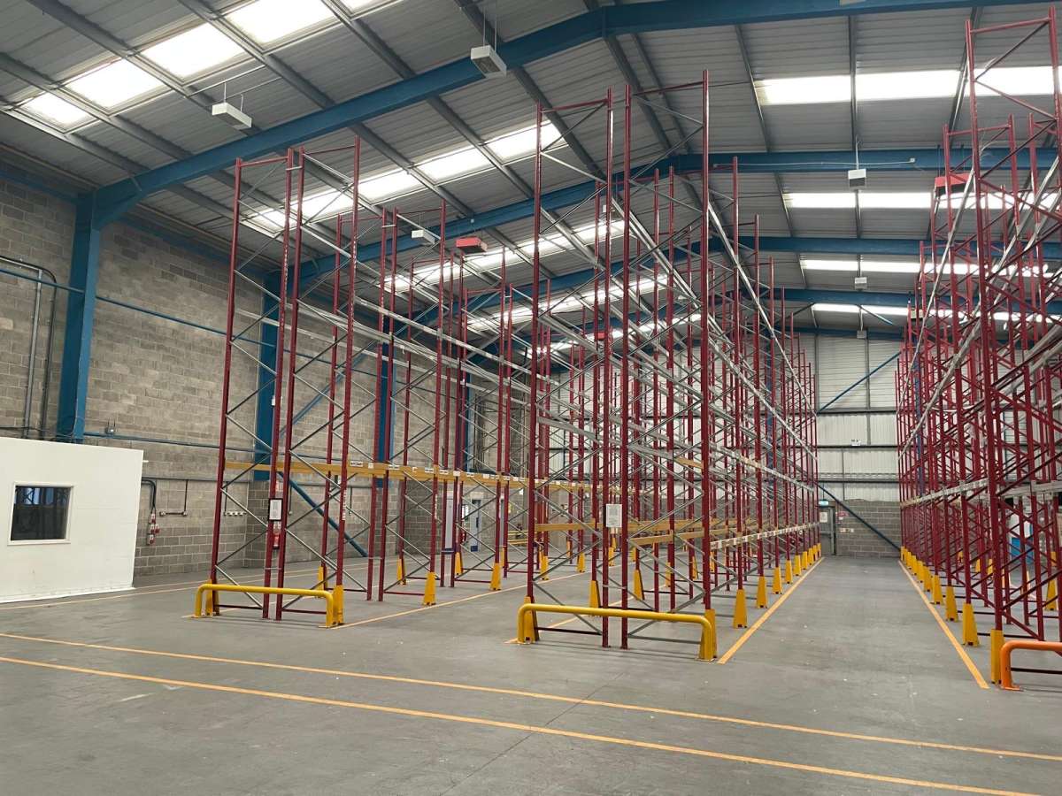 Industrial Unit in White Horse Business Park - photo 4