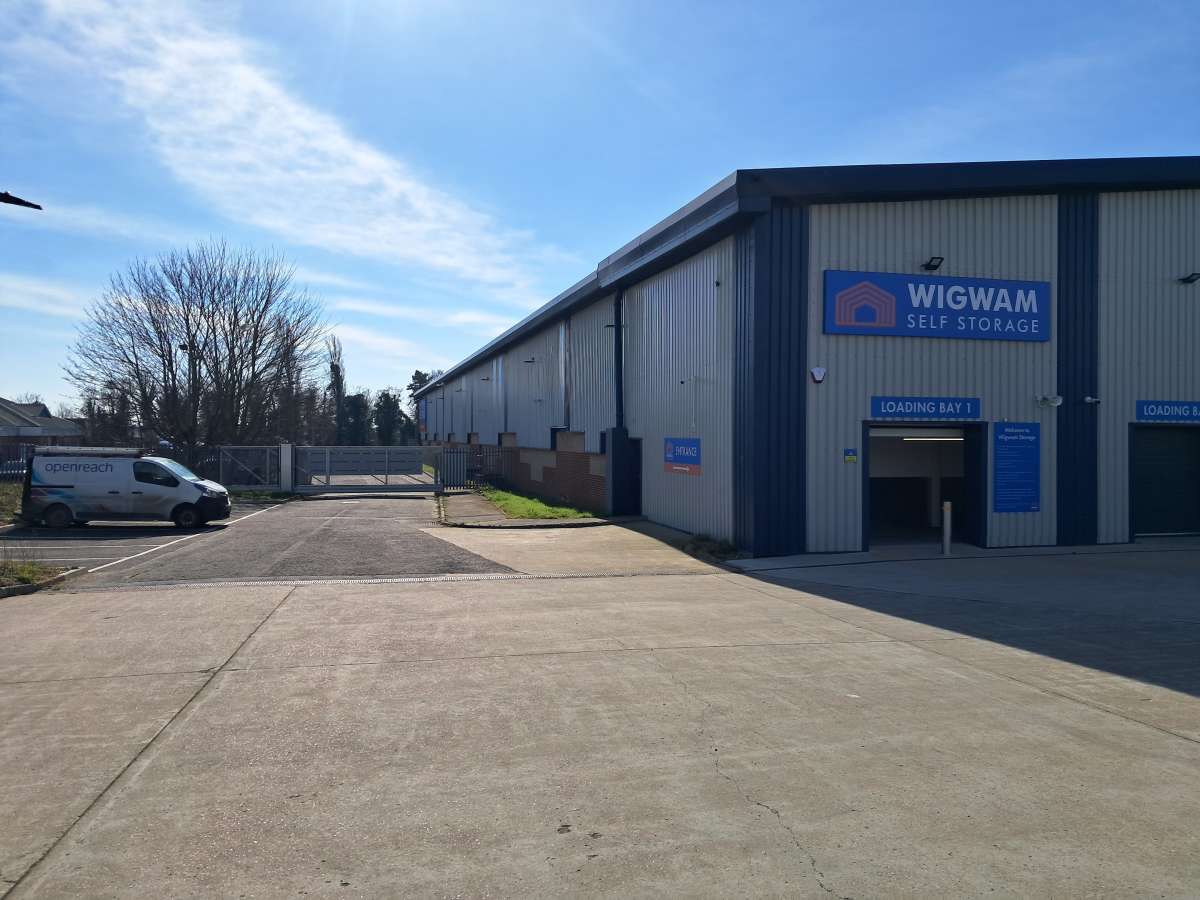 Industrial Unit in Lincoln - photo 2