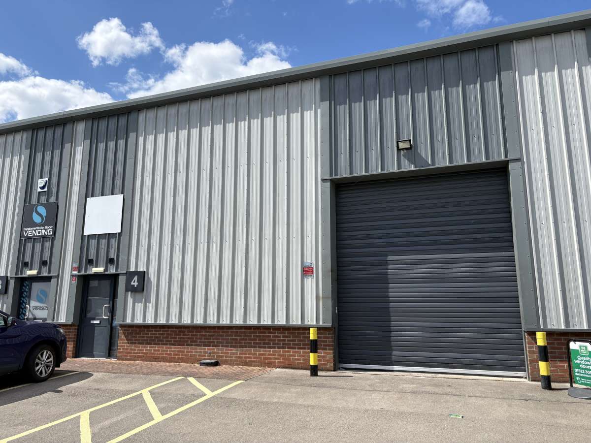 Industrial Unit in Lincoln - photo 2