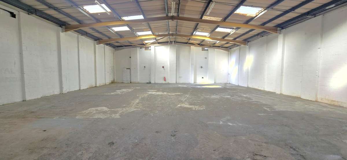 Industrial Unit in Abbey Wood, London - photo 2