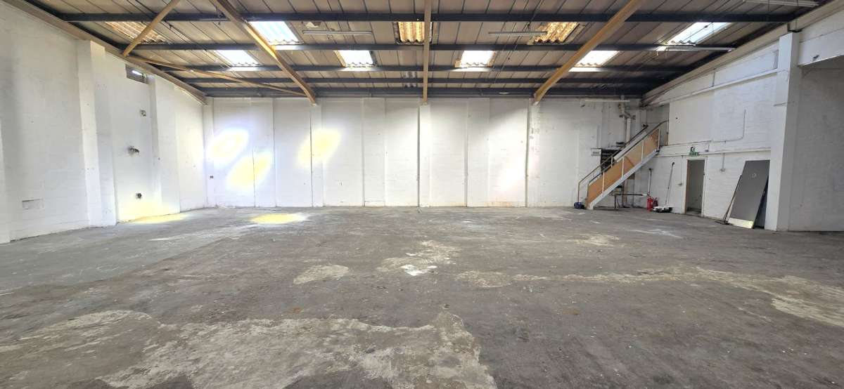 Industrial Unit in Abbey Wood, London - photo 4