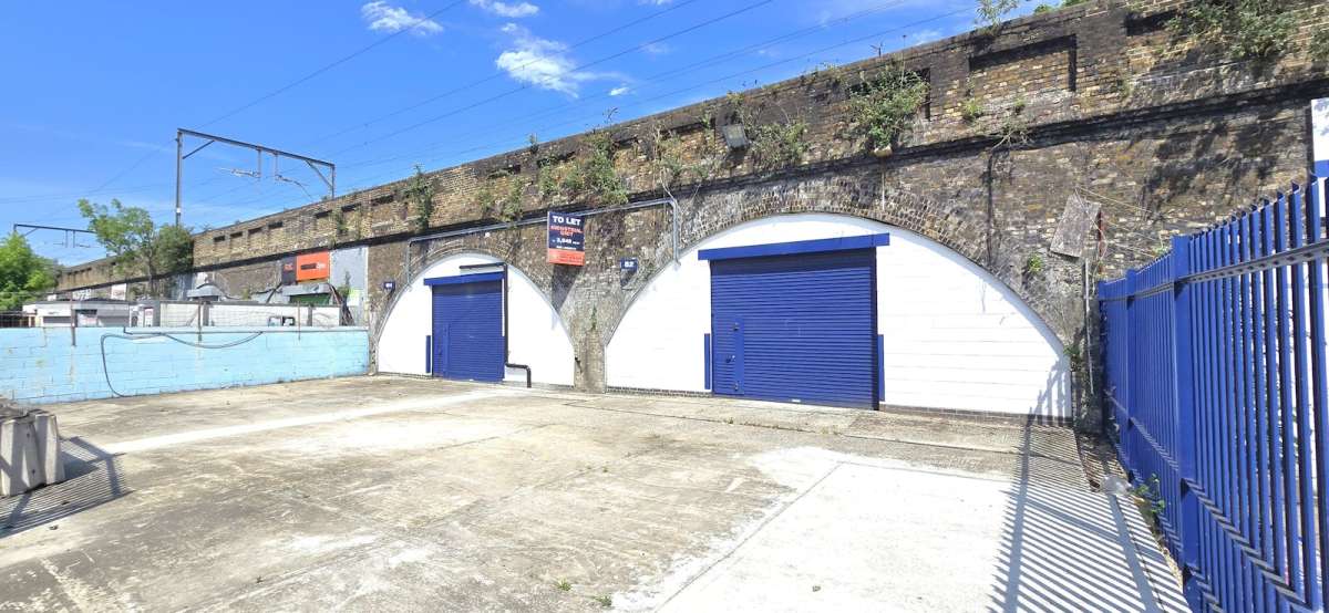 Industrial Unit in Walthamstow, London - photo 4