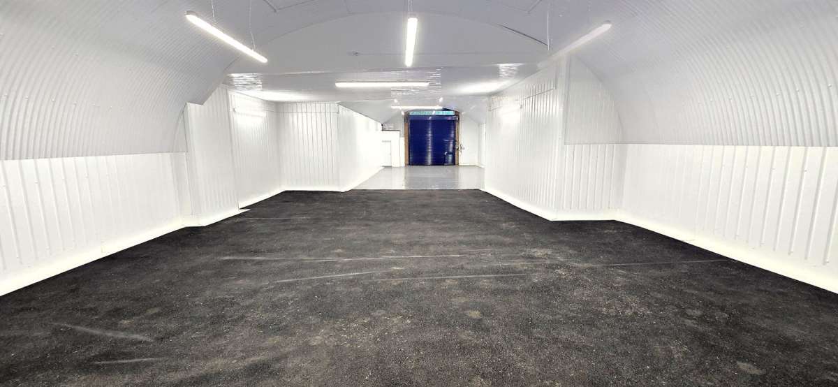 Industrial Unit in Shadwell, London - photo 4