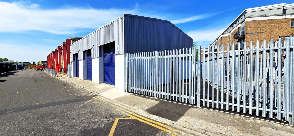 Industrial Unit in Leytonstone, London - photo 3
