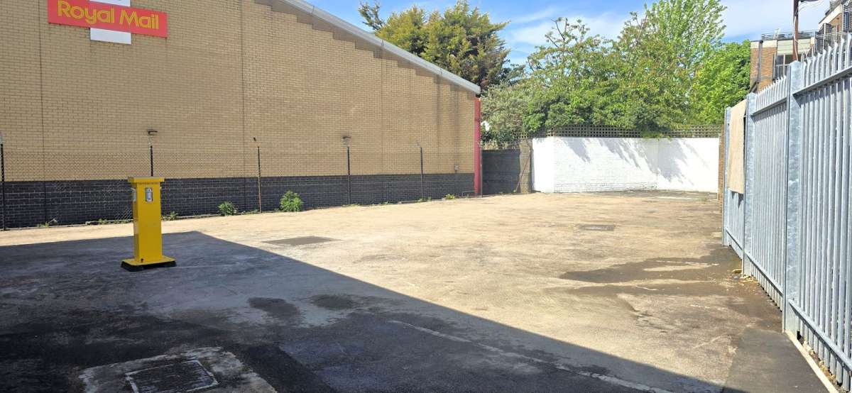Industrial Unit in Leytonstone, London - photo 4