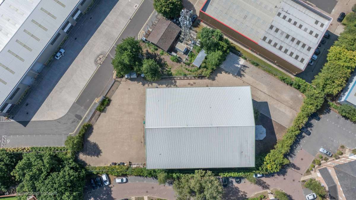 Industrial Unit in Hedge End - photo 2