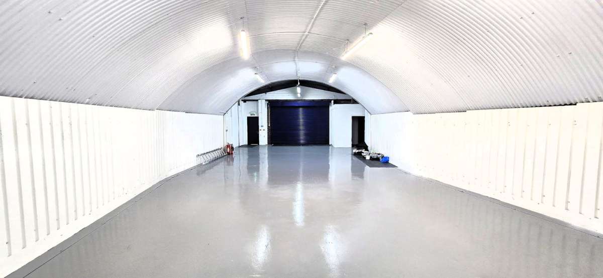 Industrial Unit in Canvey Island - photo 4