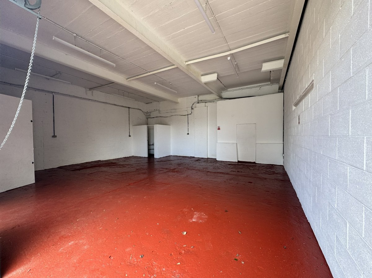 Industrial Unit in Doncaster - photo 3
