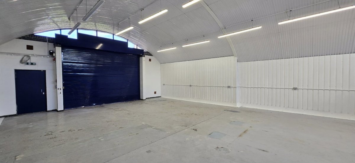 Industrial Unit in Hackney, London - photo 4