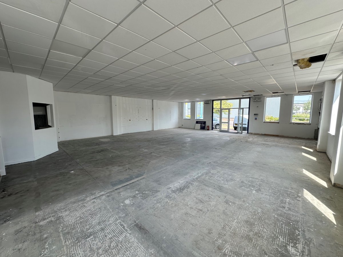 Industrial Unit in Marsh Barton Trading Estate - photo 3