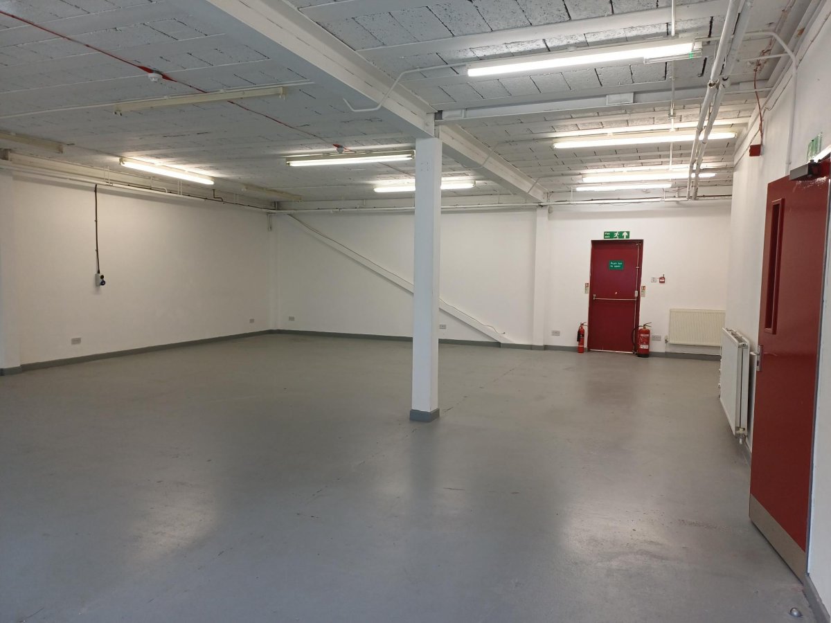 Industrial Unit in Kettering - photo 3