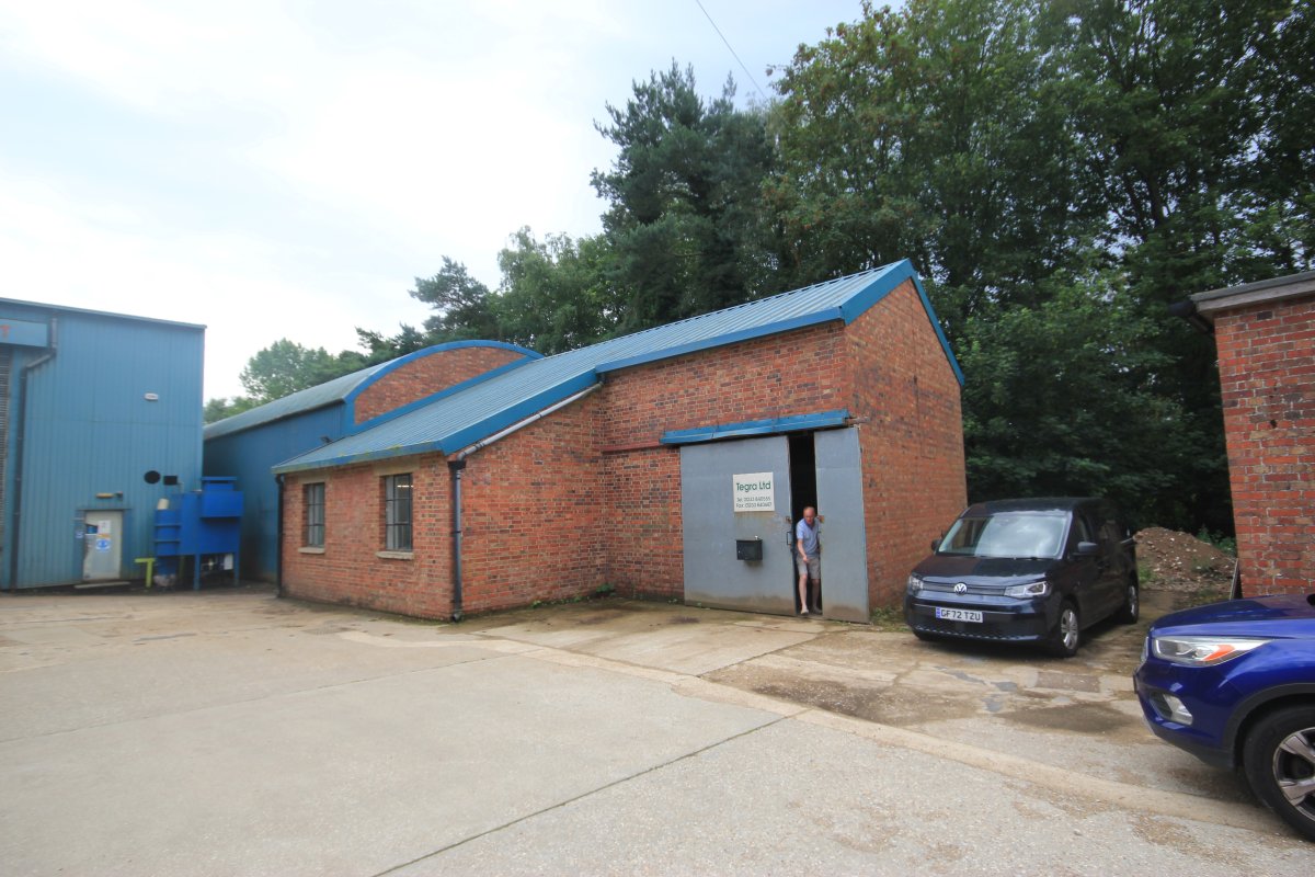 Industrial Unit in Pluckley - photo 4