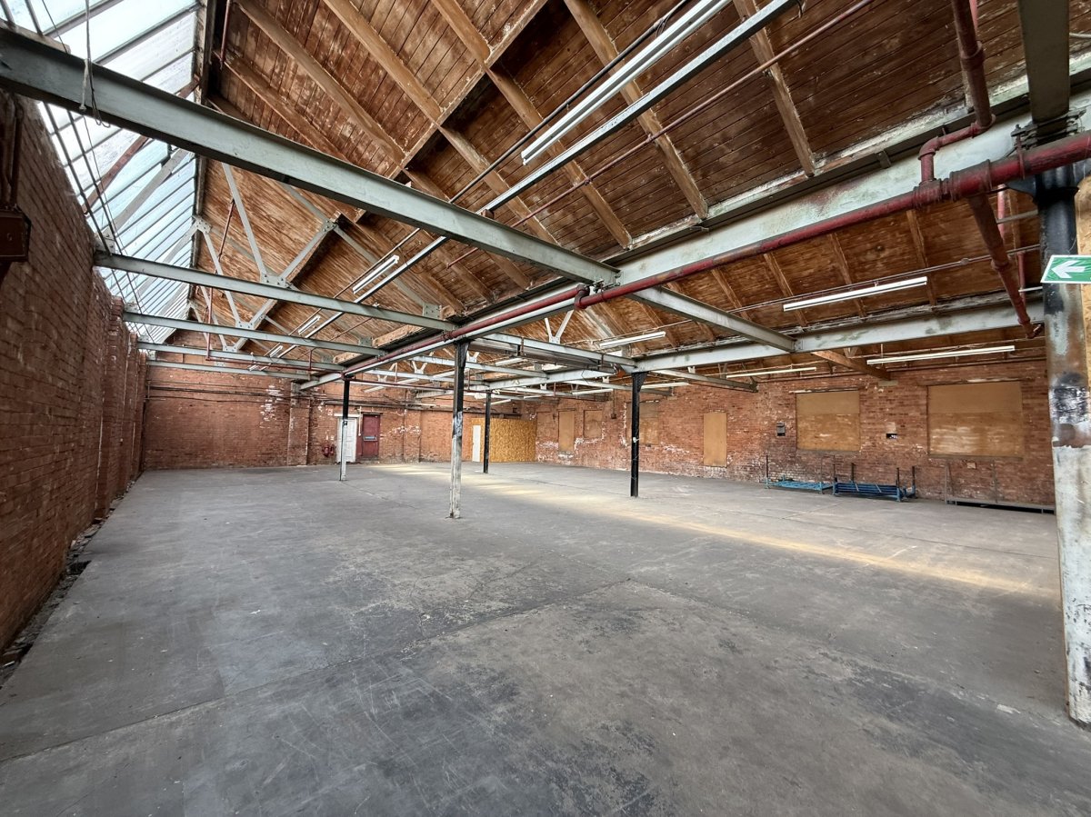 Industrial Unit in Leicester - photo 2