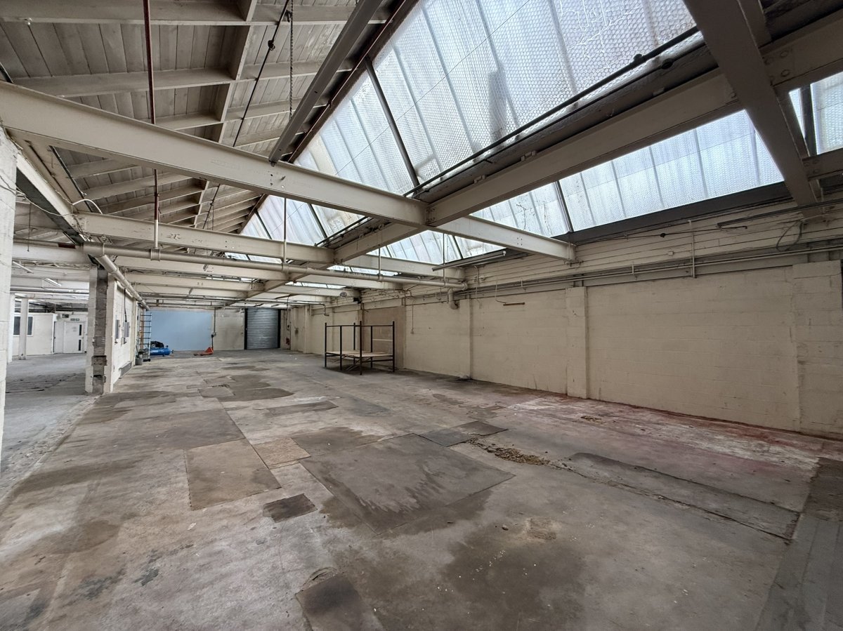 Industrial Unit in Leicester - photo 3