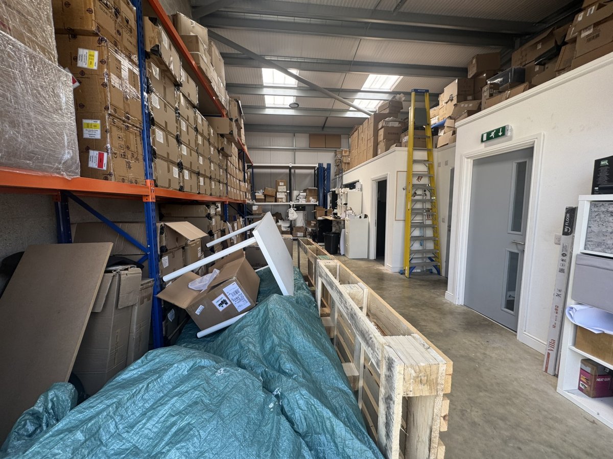 Industrial Unit in Northfields Industrial Estate - photo 3