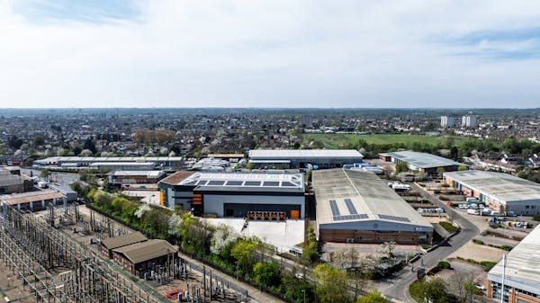 Industrial Unit in Enfield - photo 4