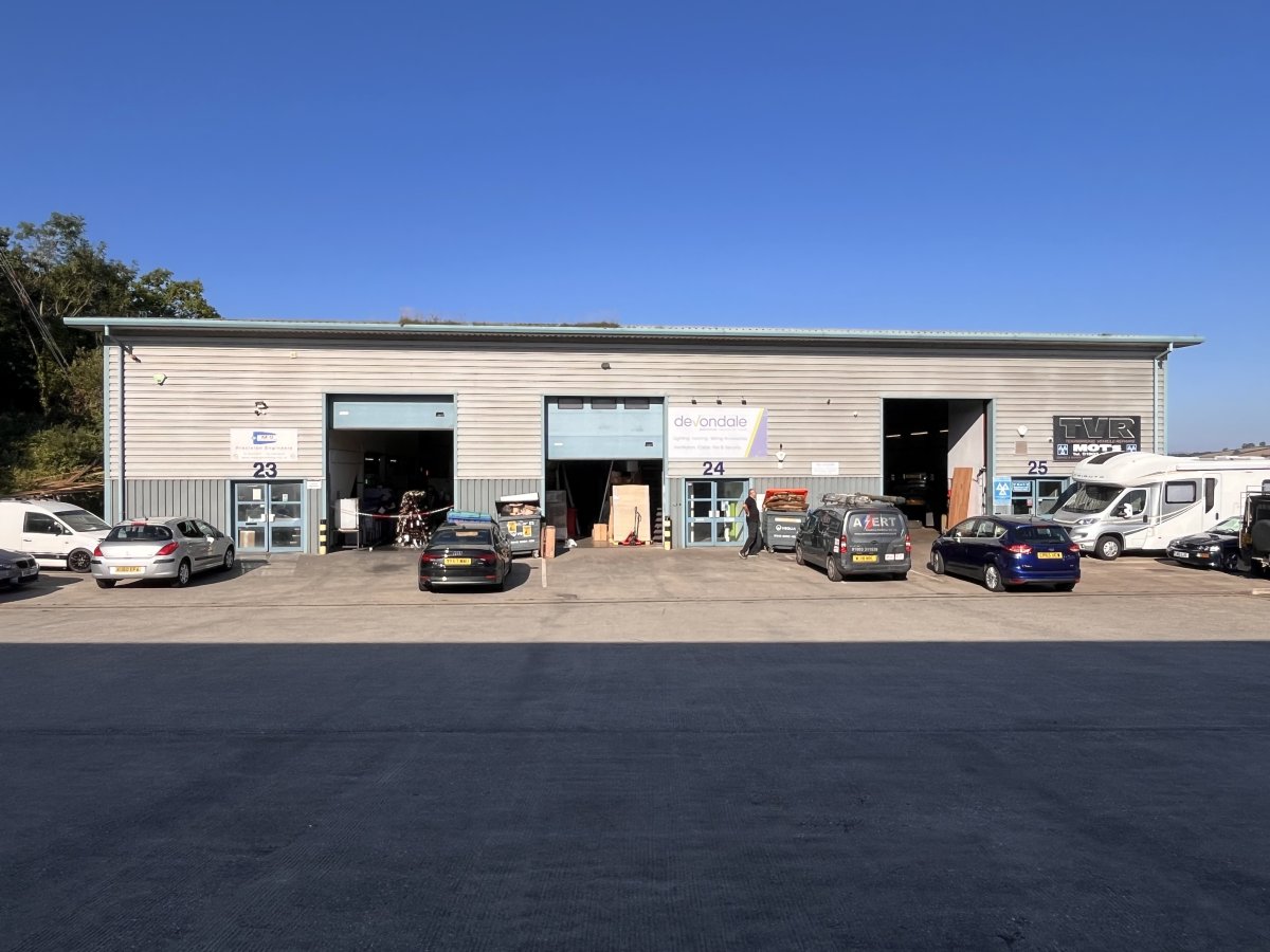 Industrial Unit in Paignton - photo 2