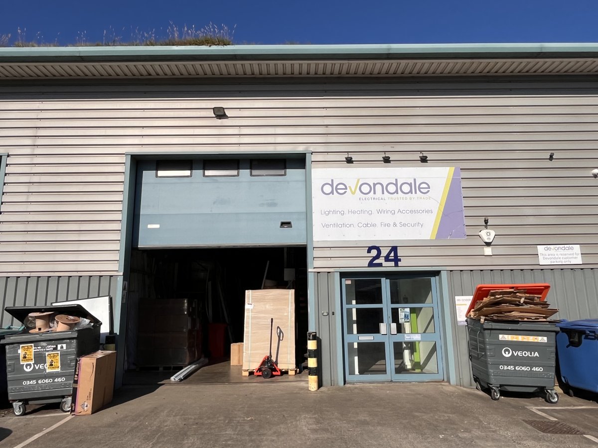 Industrial Unit in Paignton - photo 3