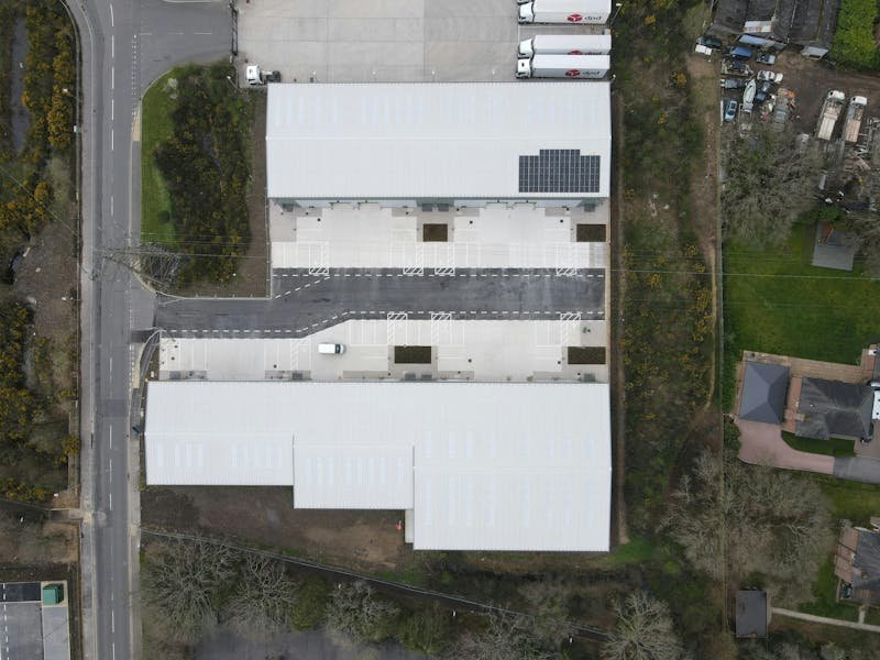 Industrial Unit in Wimborne - photo 3
