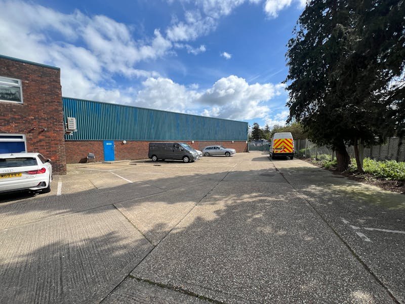 Industrial Unit in Rustington - photo 4
