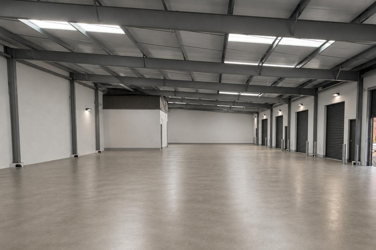 Industrial Unit in Hebden Bridge - photo 3