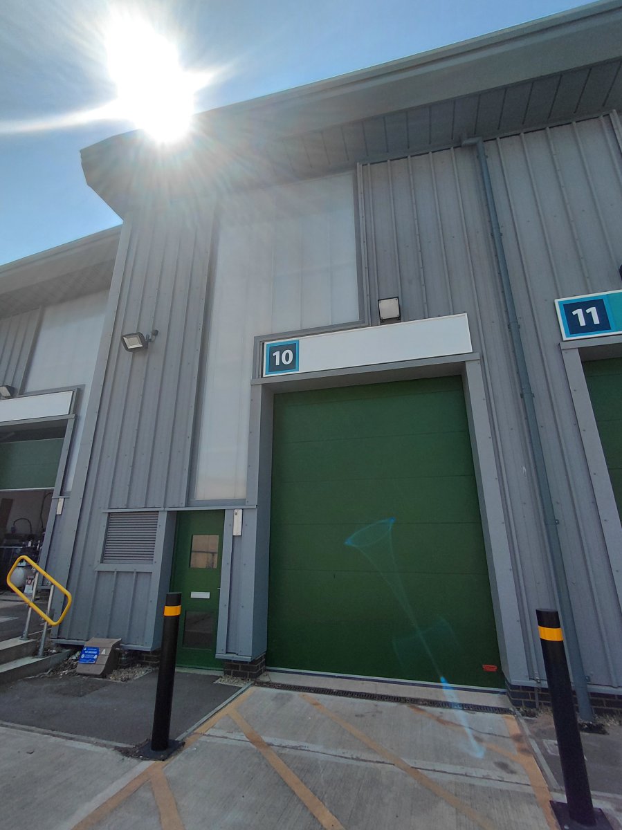 Industrial Unit To Let, Guildford, Surrey