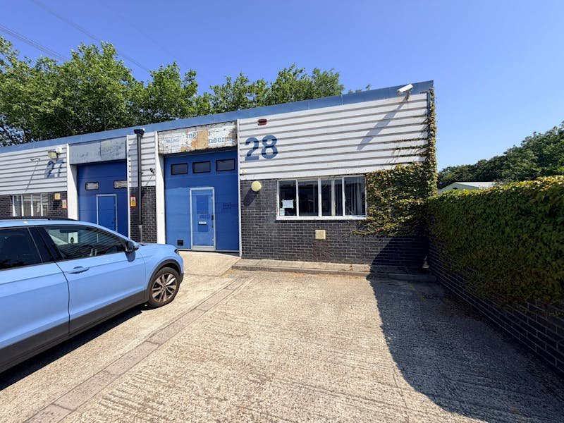Industrial Unit in Fareham - photo 3