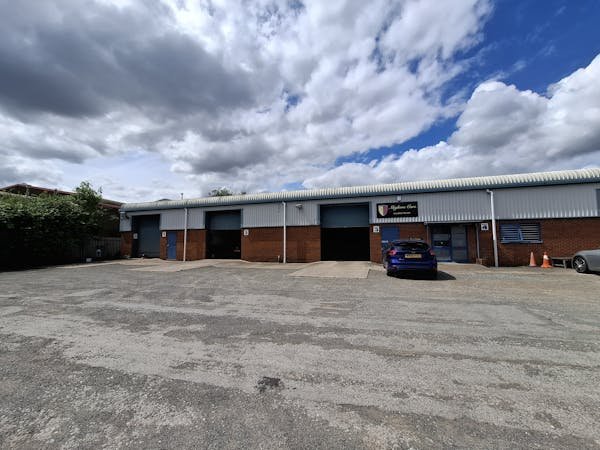 Industrial Unit To Let, Bromsgrove, Worcestershire