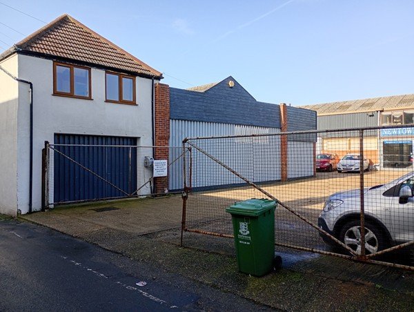 Industrial Unit in Great Yarmouth - photo 2