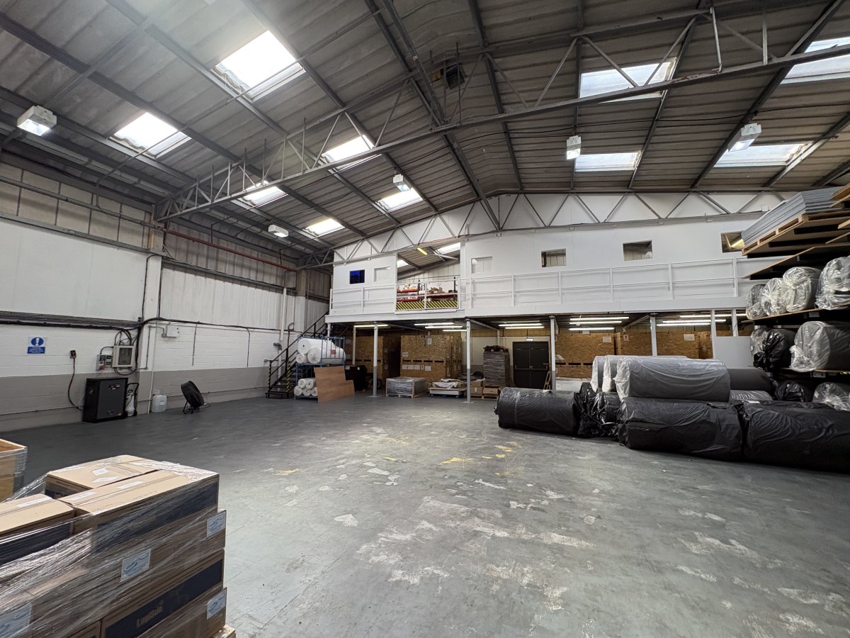 Industrial Unit in Greenwich Way - photo 3