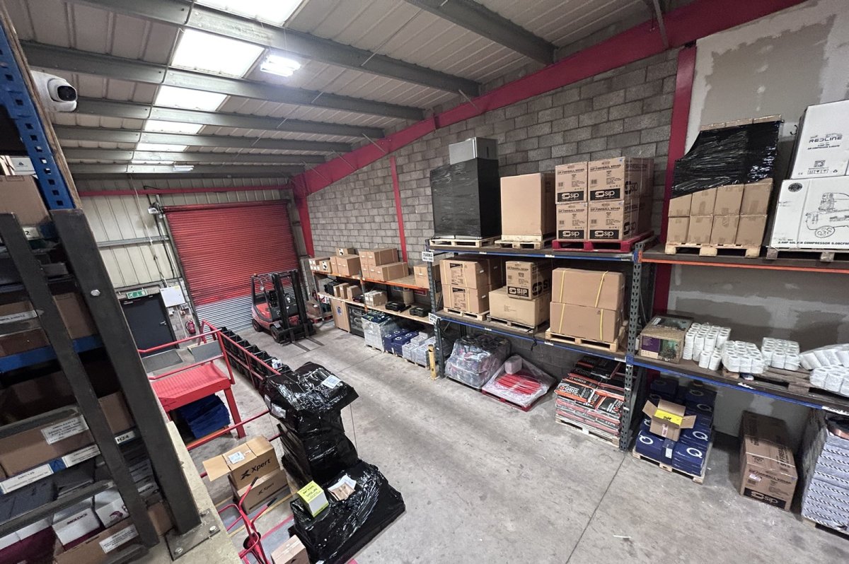 Industrial Unit in Lisburn - photo 3