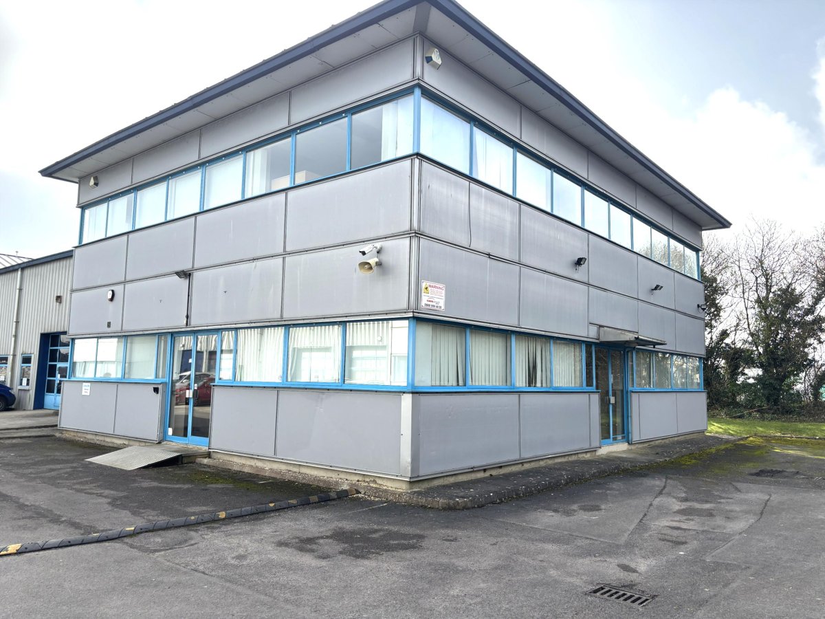 Industrial Unit To Let, Bumper Farm Industrial Estate, Wiltshire