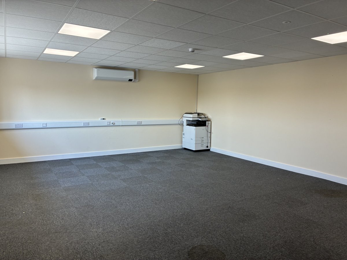 Industrial Unit in Kings Lynn - photo 2