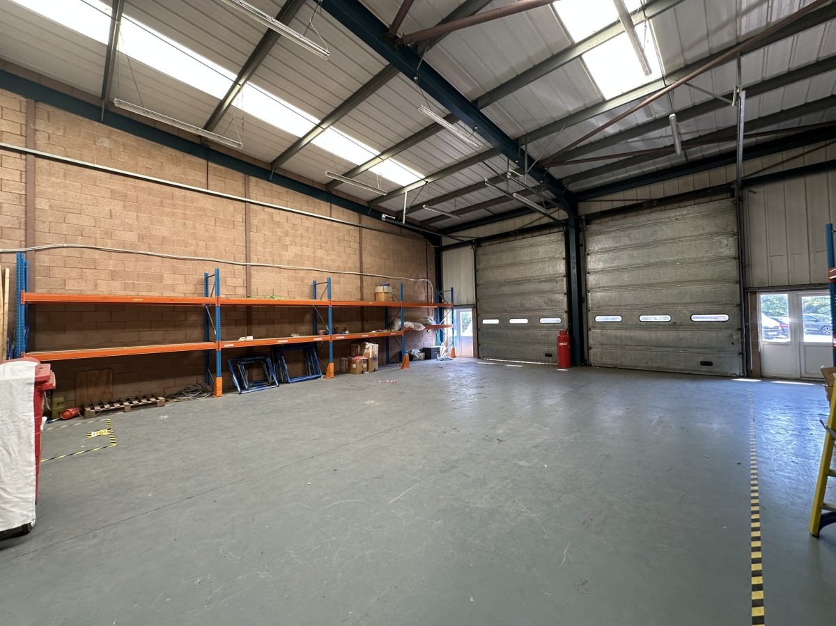 Industrial Unit in Clyst Honiton - photo 2